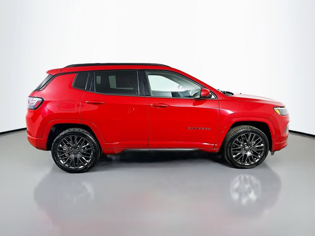 Used 2022 Jeep Compass High Altitude w/ (RED) Package image 7