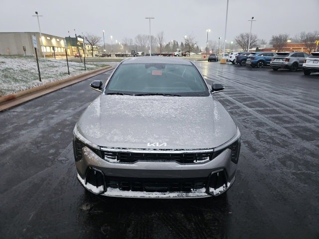 New 2025 Kia K4 GT-Line image 2