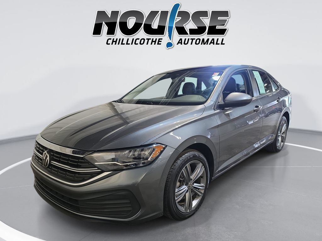Used 2024 Volkswagen Jetta SE