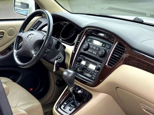 Used 2001 Toyota Highlander V6 image 17