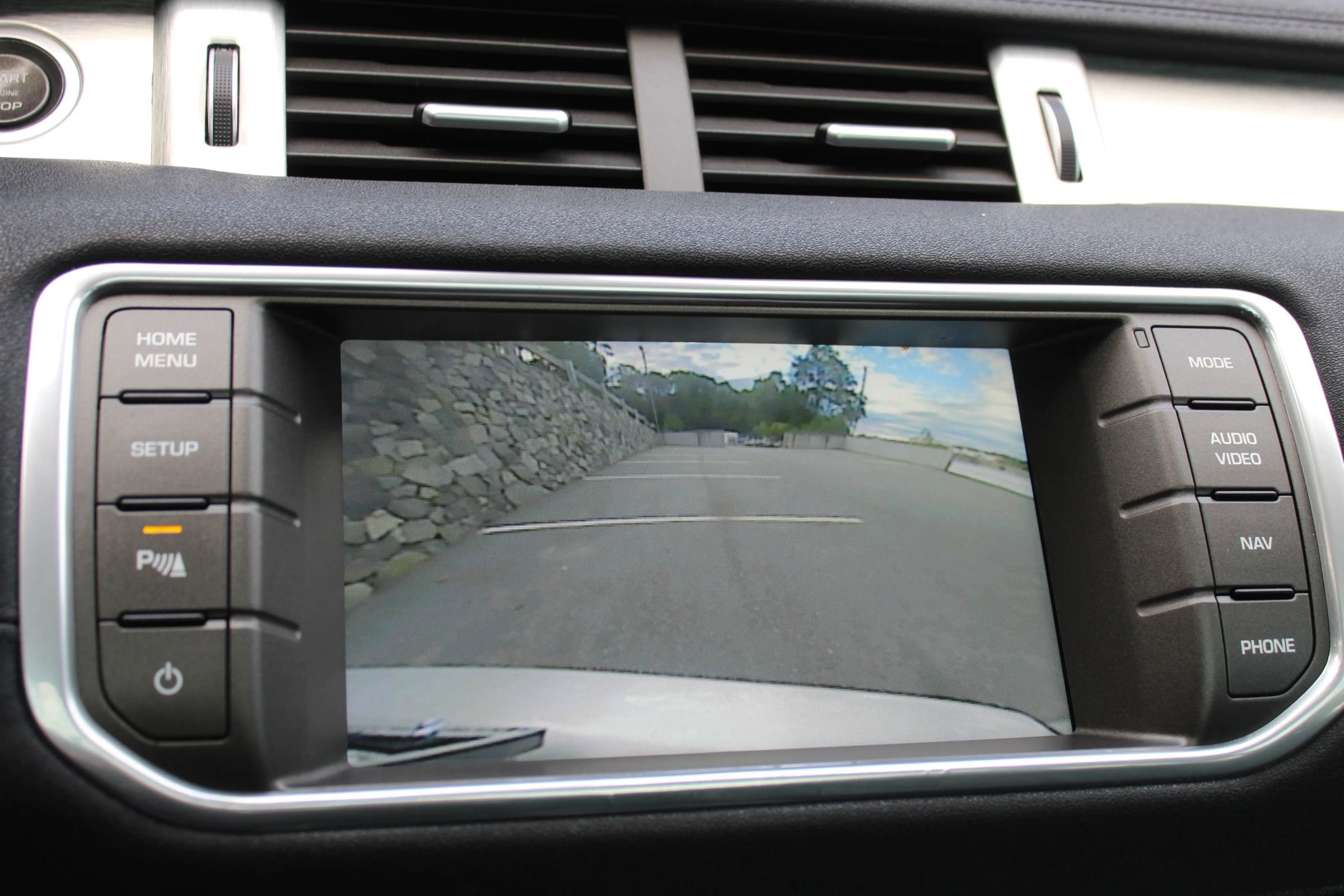 Used 2015 Land Rover Range Rover Evoque Pure Plus image 38