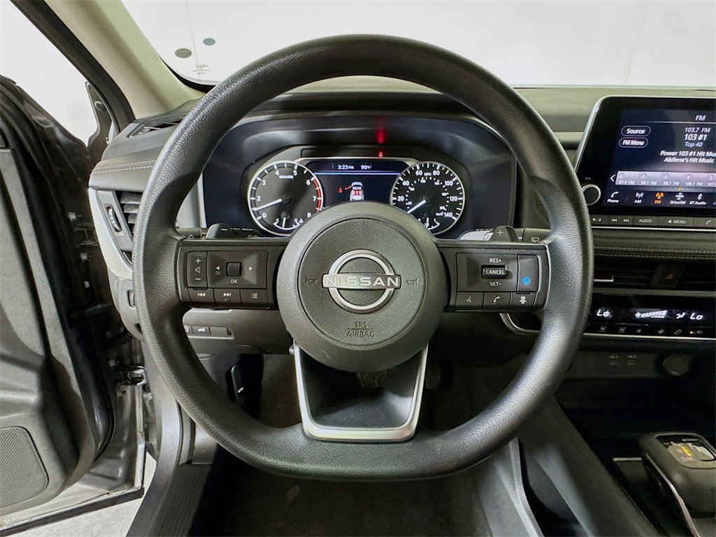 Used 2024 Nissan Rogue SV image 9