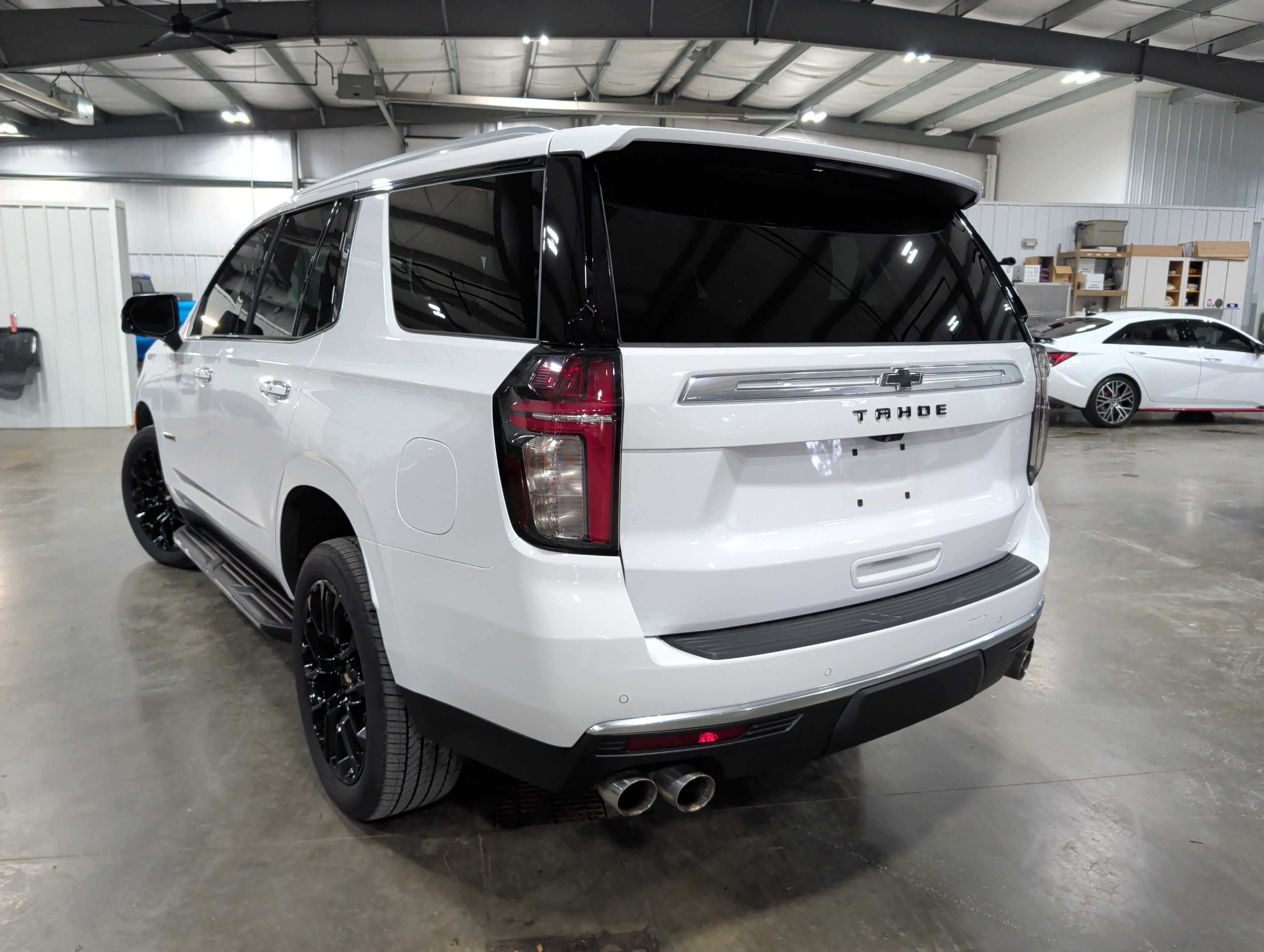 Used 2023 Chevrolet Tahoe High Country AWD/4WD image 4