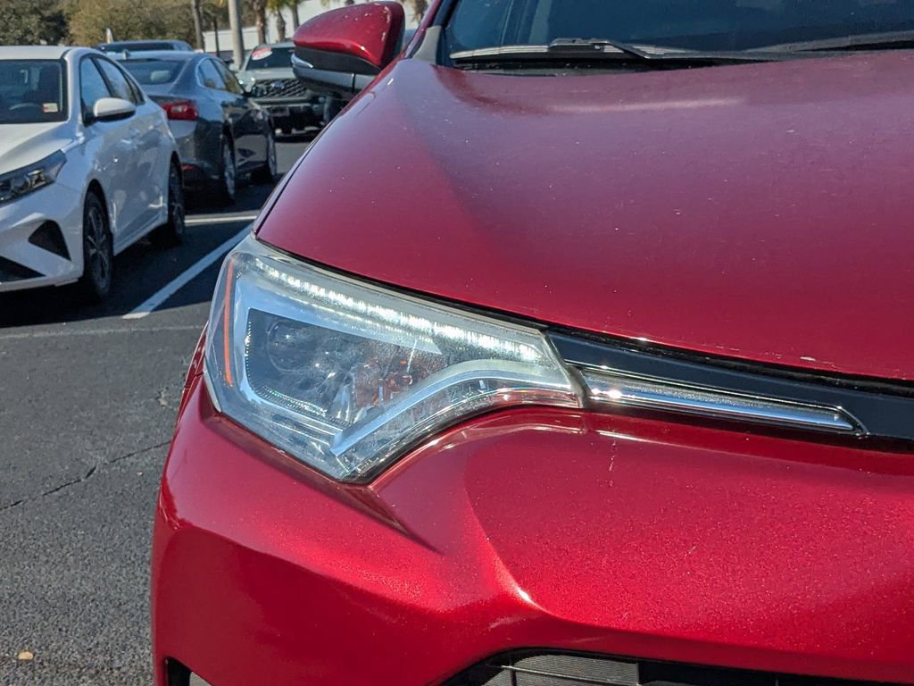 Used 2018 Toyota RAV4 Limited image 10