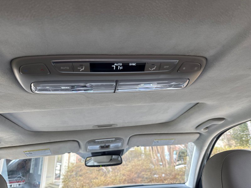 Used 2020 Kia Telluride SX w/ SX Prestige Package image 35