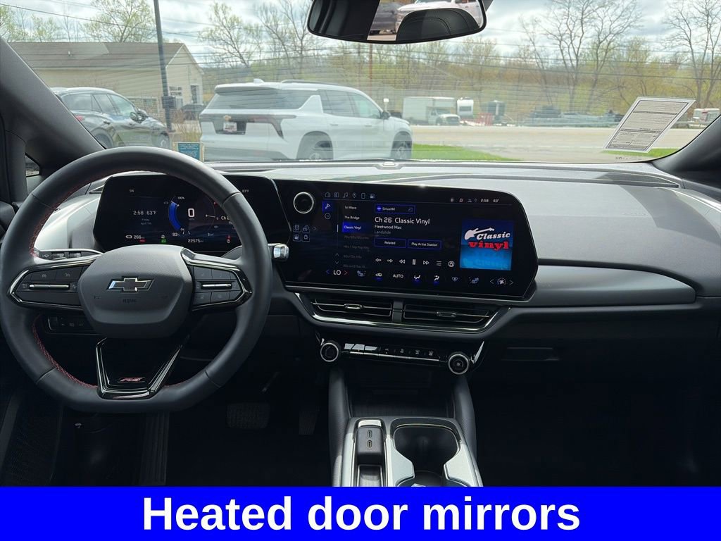 Used 2024 Chevrolet Equinox EV RS FWD image 16