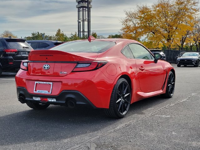 Used 2023 Toyota GR86 Premium RWD image 4