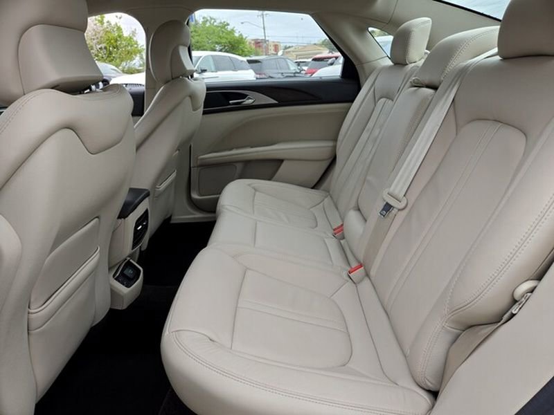 Used 2017 Lincoln MKZ Select w/ Select Plus Package image 13