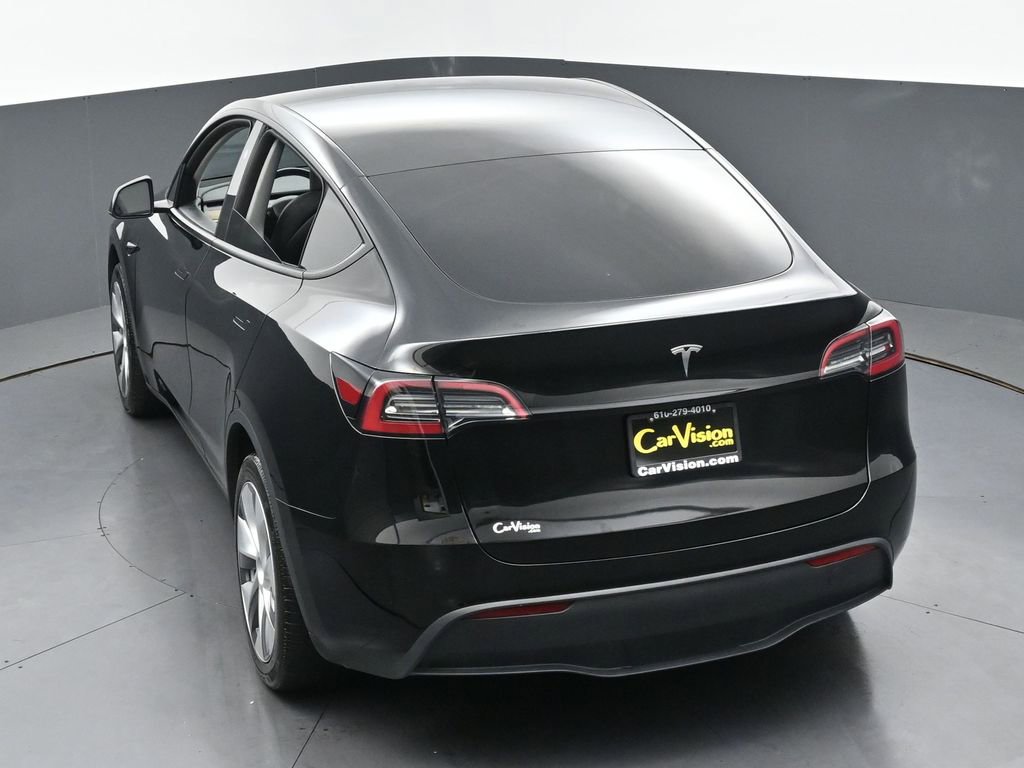 Used 2024 Tesla Model Y Long Range AWD/4WD image 38