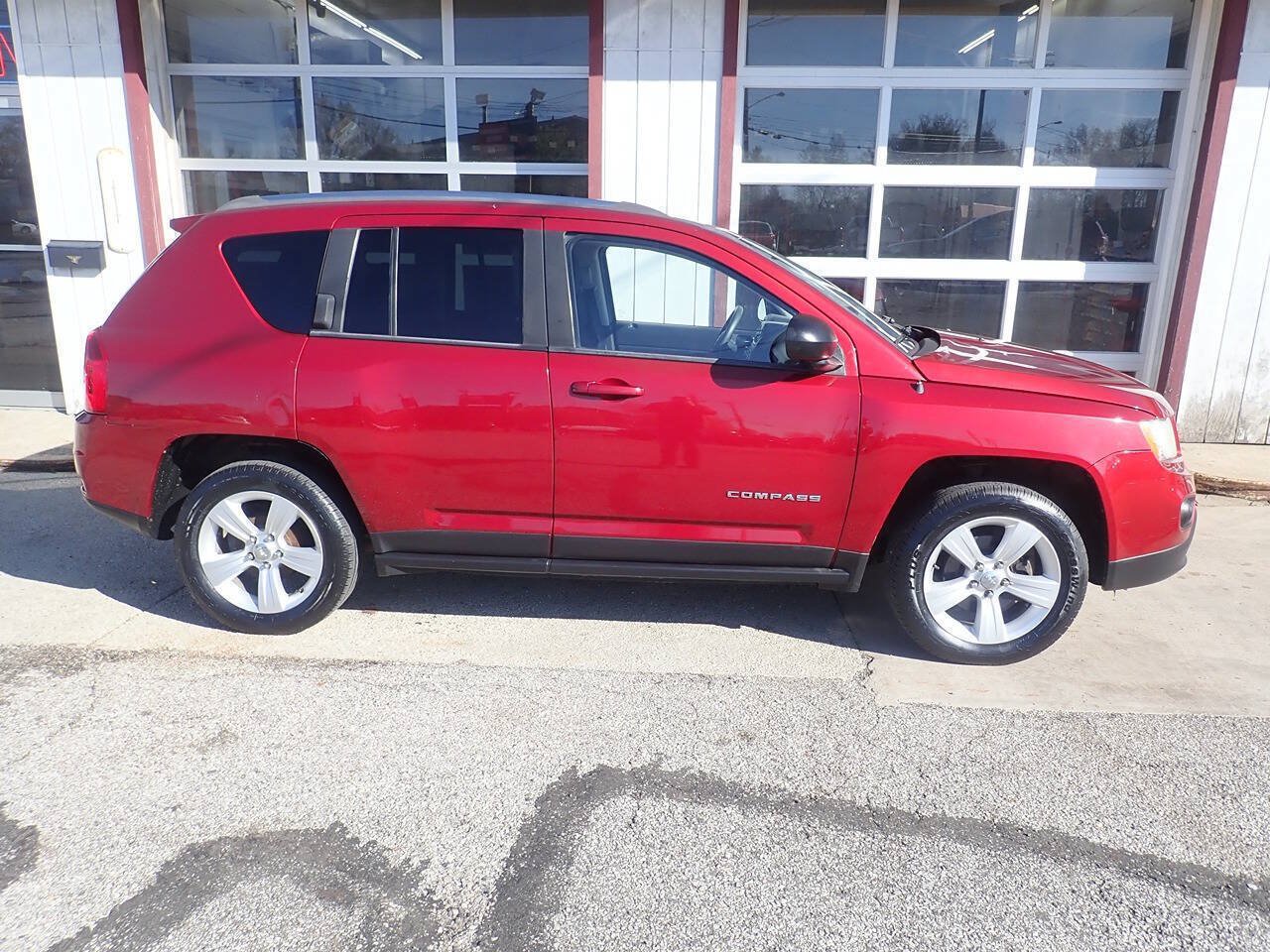 Used 2013 Jeep Compass Sport FWD image 20