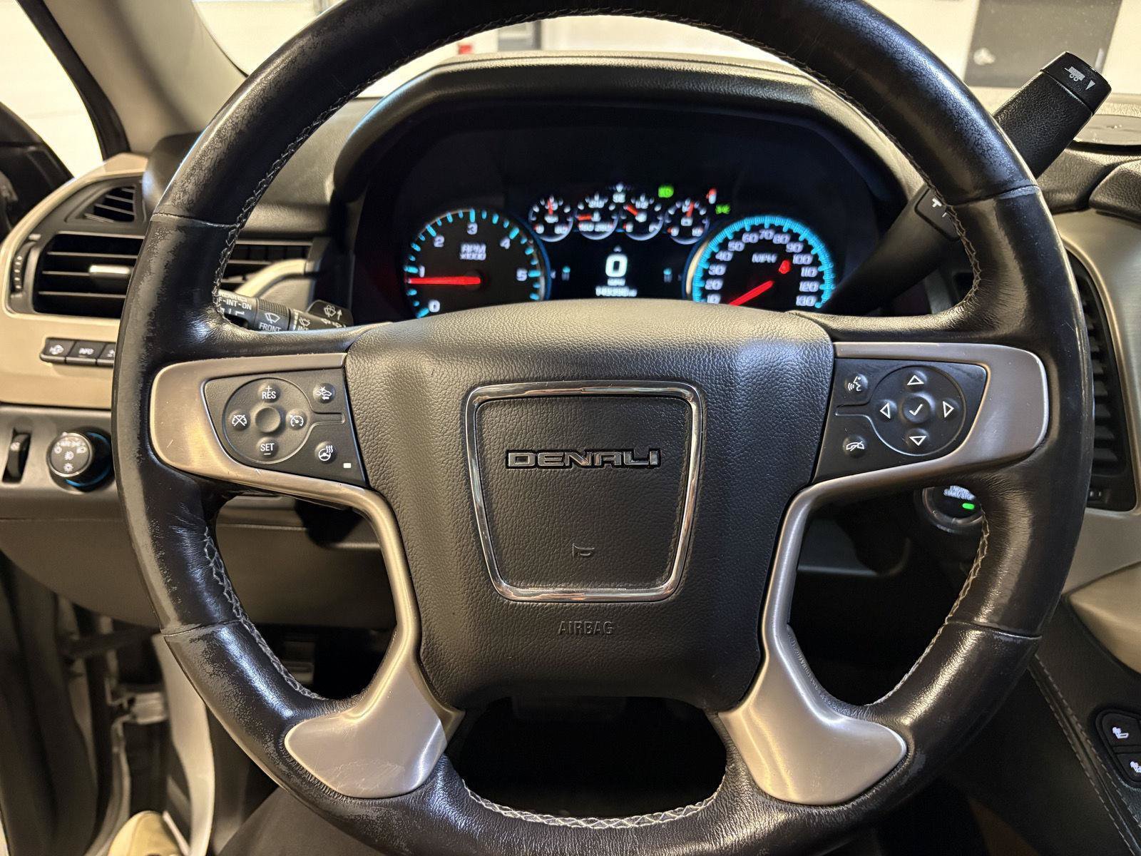 Used 2018 GMC Yukon Denali AWD/4WD image 12