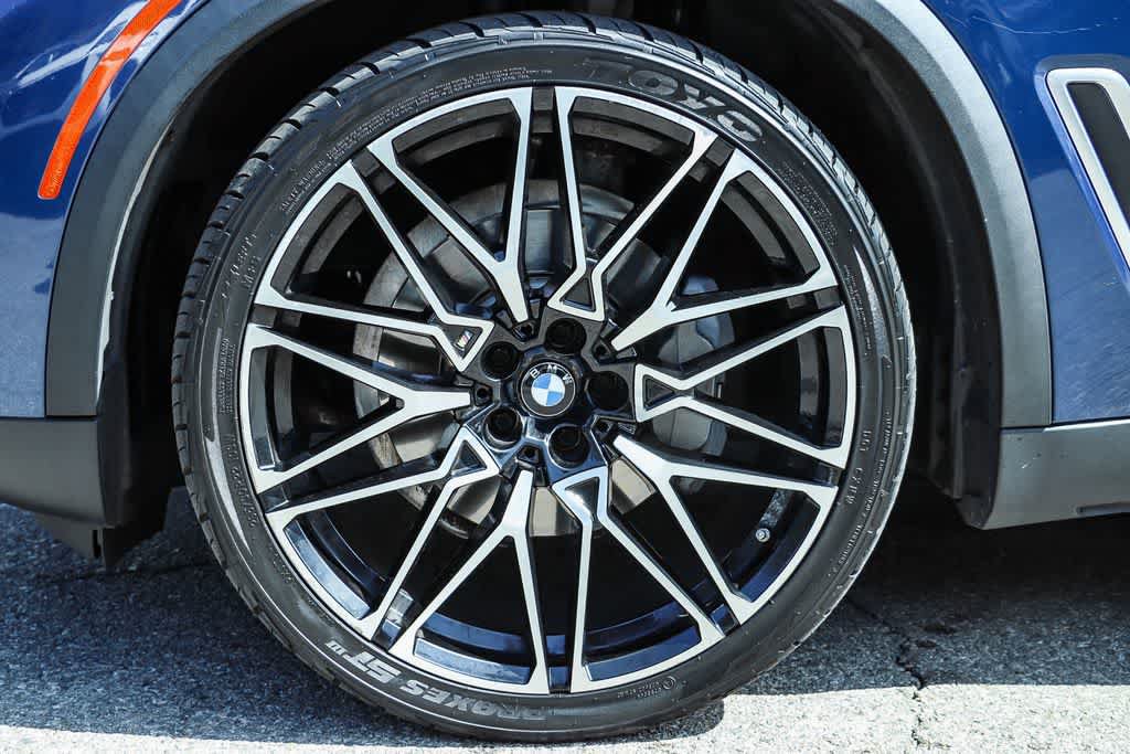 Used 2021 BMW X5 xDrive40i w/ Premium Package AWD/4WD image 10