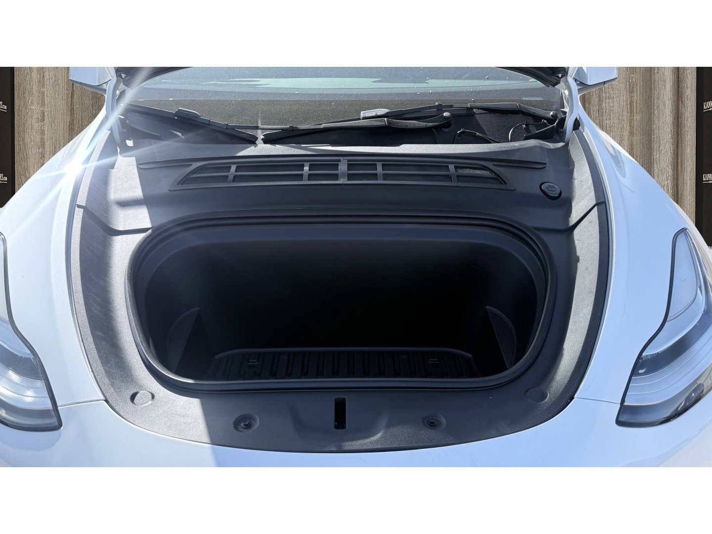 Used 2023 Tesla Model Y Long Range image 22