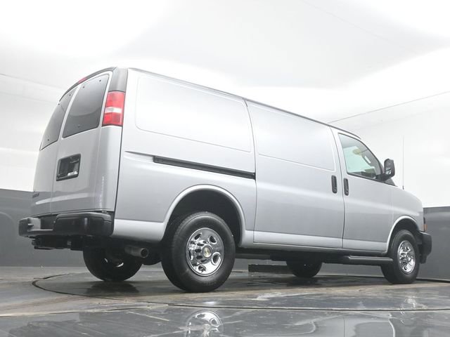 Used 2024 Chevrolet Express 3500 image 23