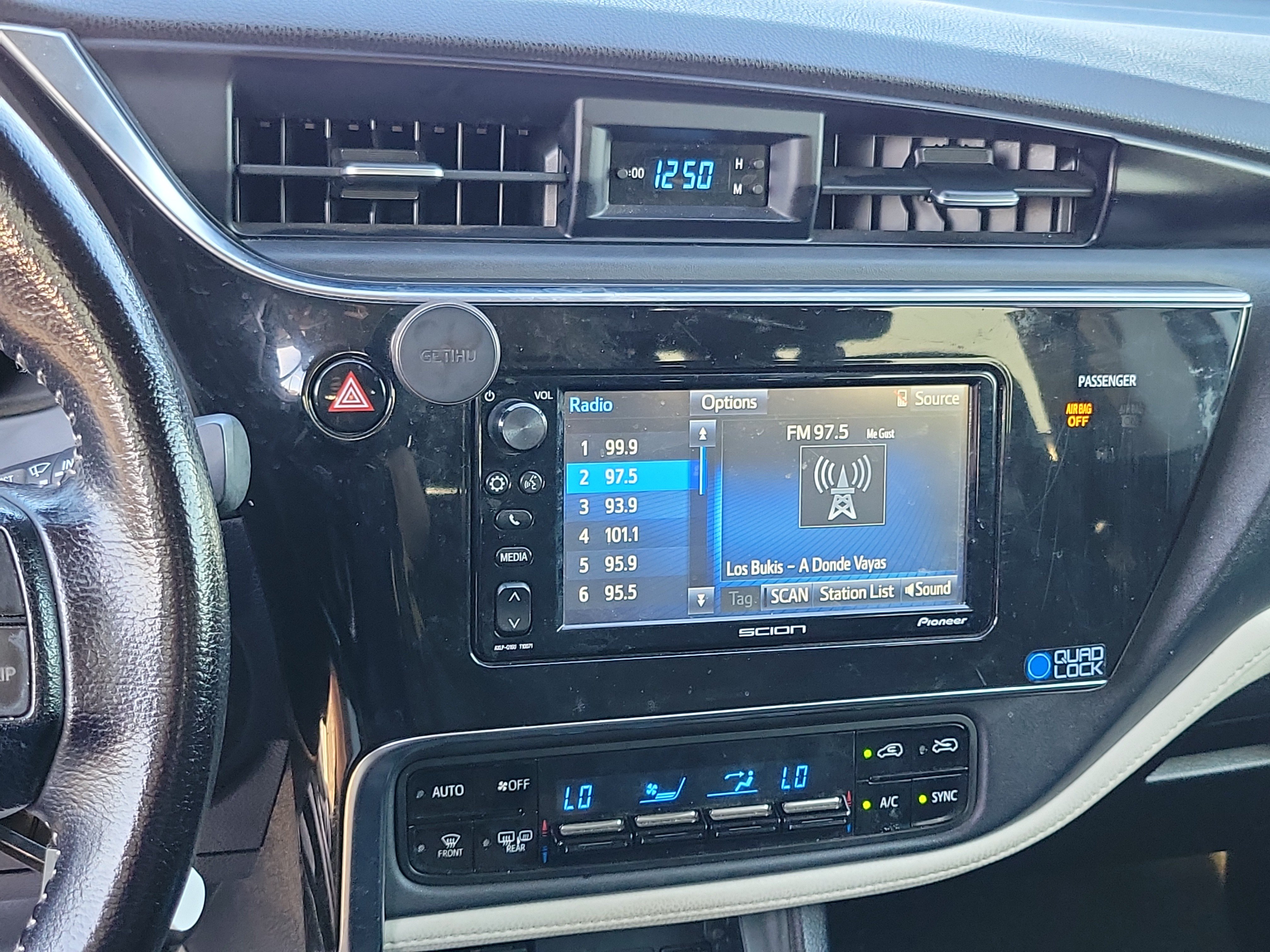 Used 2016 Scion iM FWD image 13
