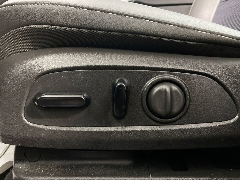 Certified 2024 Buick Envista Preferred w/ Convenience I Package image 12