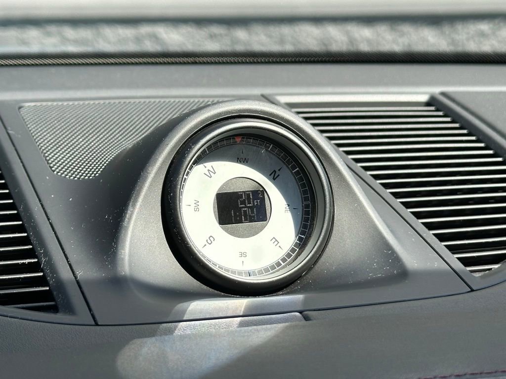 Certified 2023 Porsche Macan S image 34