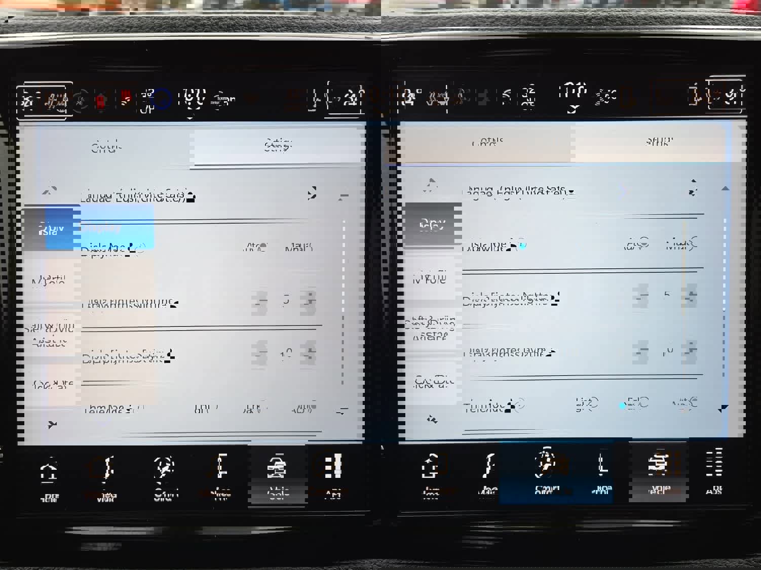 Used 2025 Chrysler Pacifica Select image 25