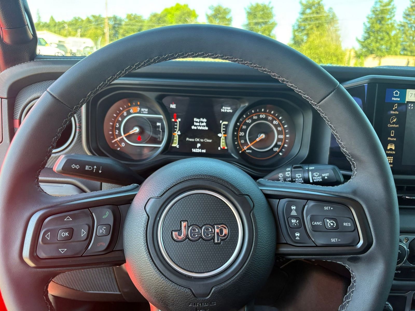 Used 2025 Jeep Wrangler Unlimited Rubicon image 27