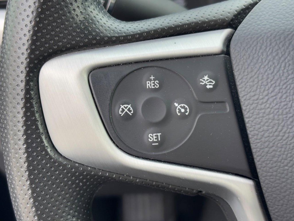 Used 2023 GMC Acadia SLE w/ Driver Convenience Package FWD image 21