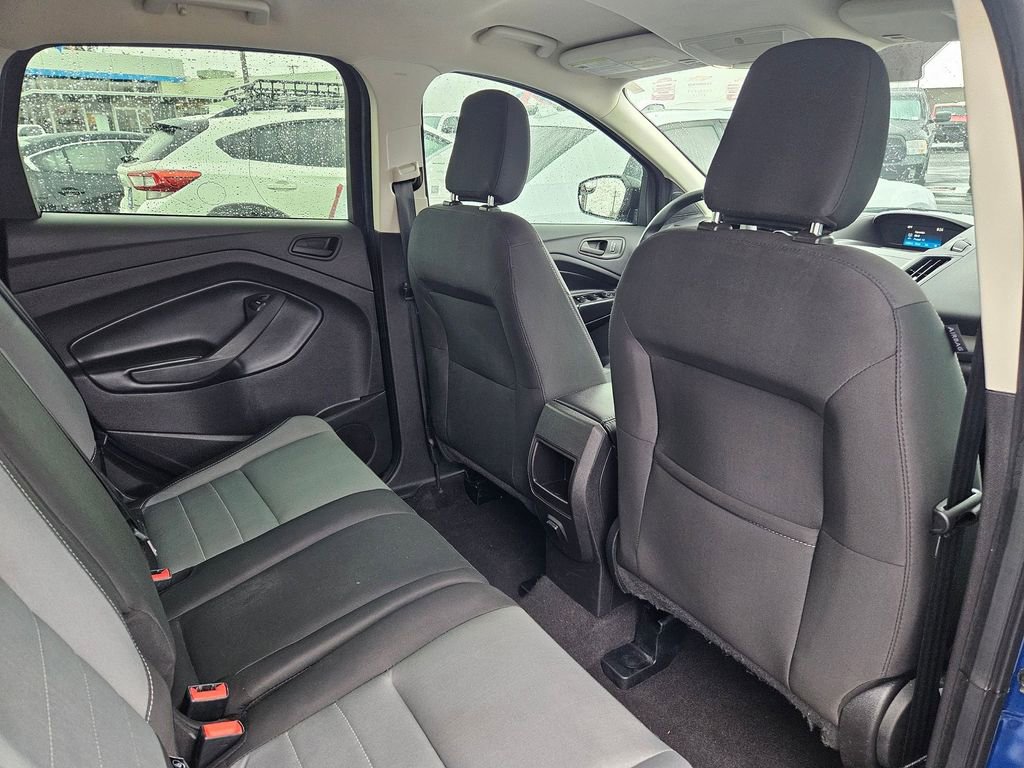 Used 2019 Ford Escape S image 33