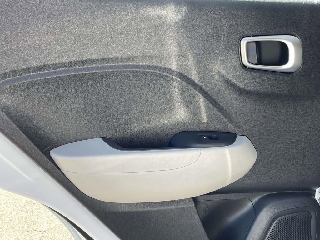 New 2026 Hyundai Venue SEL image 9