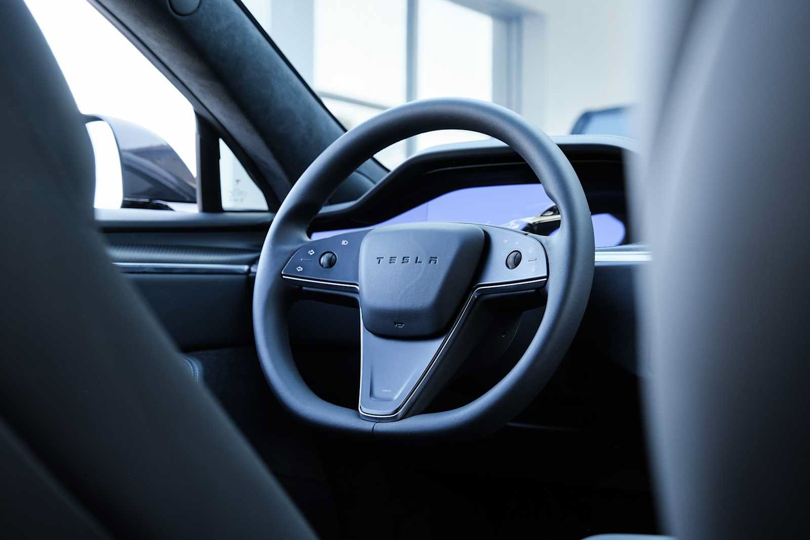 Used 2024 Tesla Model S Plaid AWD/4WD image 23