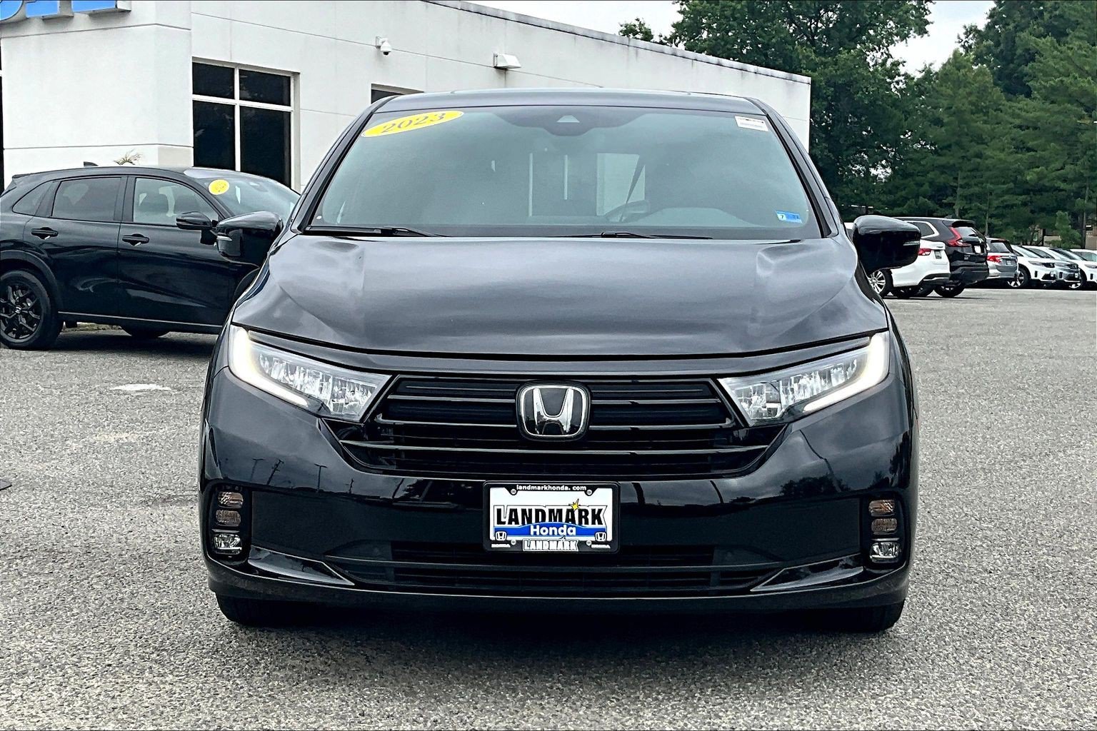 Used 2023 Honda Odyssey Sport image 3