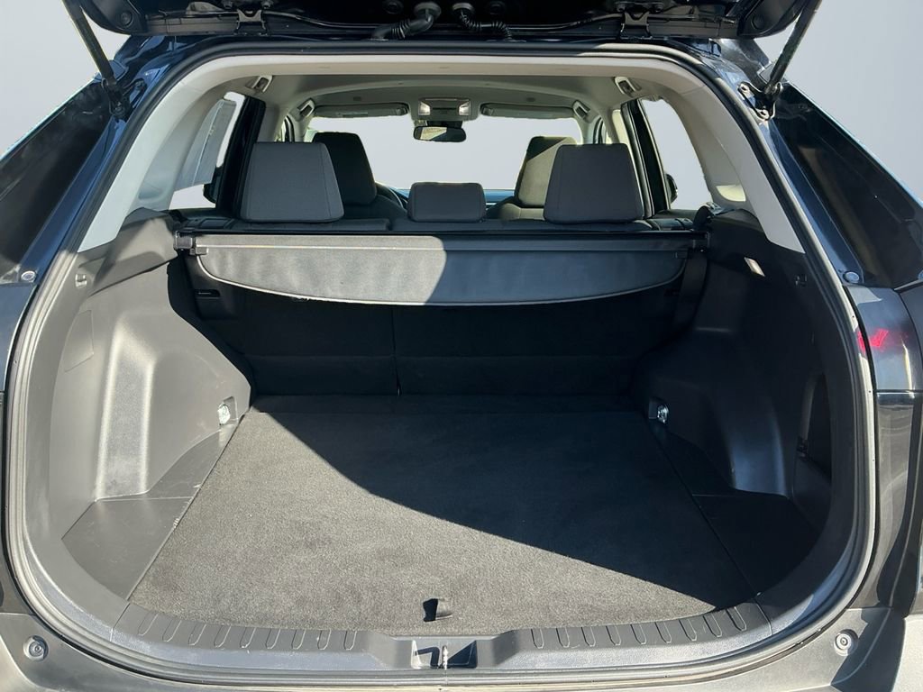 Used 2023 Toyota RAV4 XLE image 17