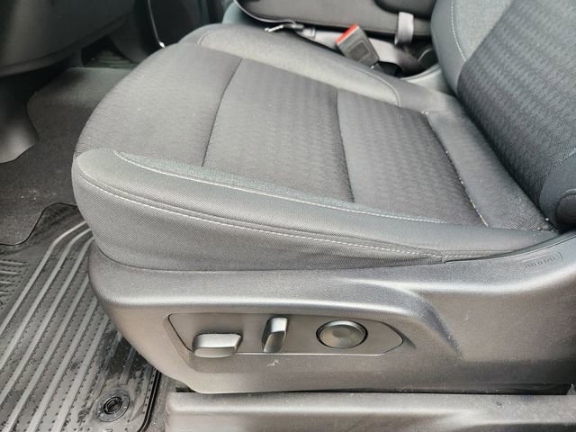 Used 2023 Chevrolet Silverado 1500 LT AWD/4WD image 23