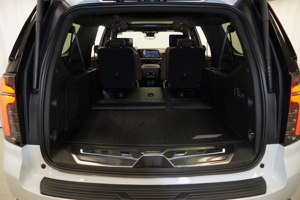 New 2026 Chevrolet Suburban High Country AWD/4WD image 30