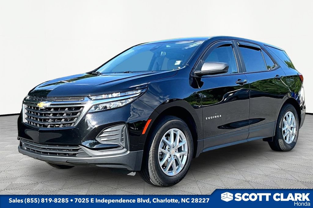 Used 2024 Chevrolet Equinox LS w/ LS Convenience Package FWD image 3