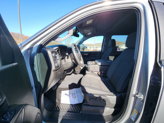 Used 2025 Chevrolet Silverado 2500 Custom w/ Custom Value Package image 27