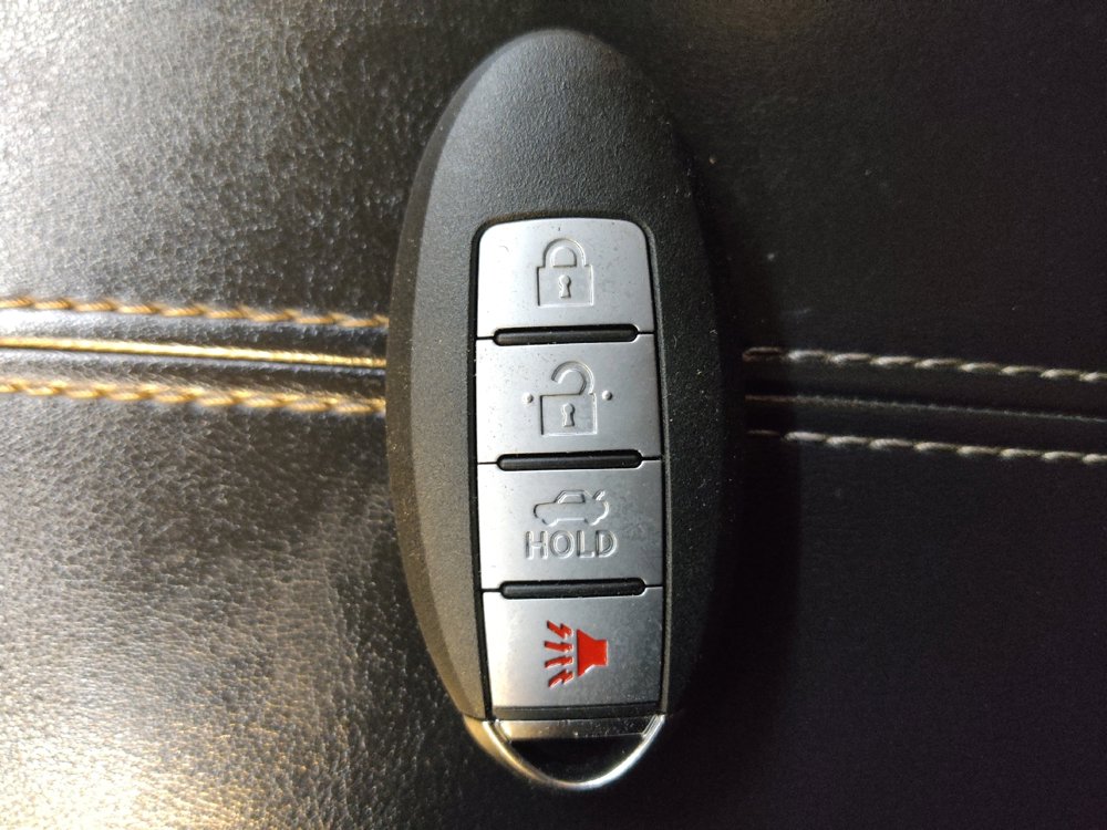 Used 2025 Nissan Sentra SV FWD image 32