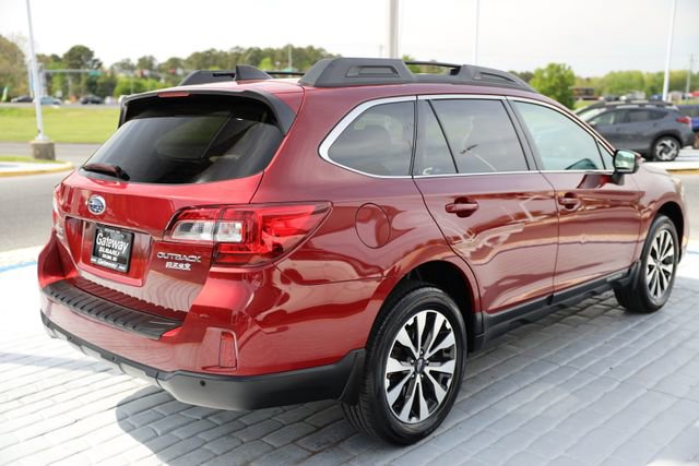 Used 2017 Subaru Outback 2.5i Limited image 5