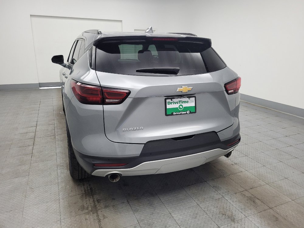 Used 2024 Chevrolet Blazer LT w/ Convenience Package FWD image 6