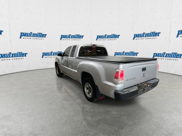 Used 2007 Mitsubishi Raider LS RWD image 9