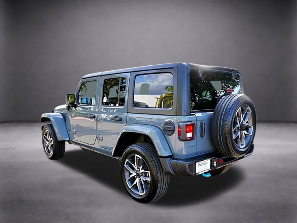 Used 2024 Jeep Wrangler Unlimited AWD/4WD image 7
