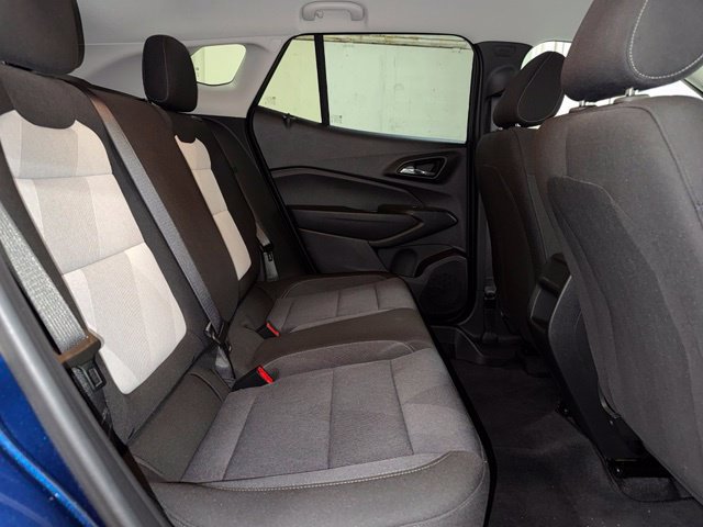 Used 2024 Chevrolet Trax LS w/ LS Convenience Package FWD image 20