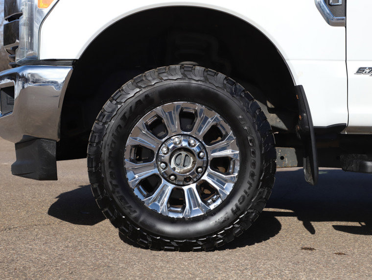 Used 2017 Ford F350 Lariat w/ Lariat Ultimate Package AWD/4WD image 30