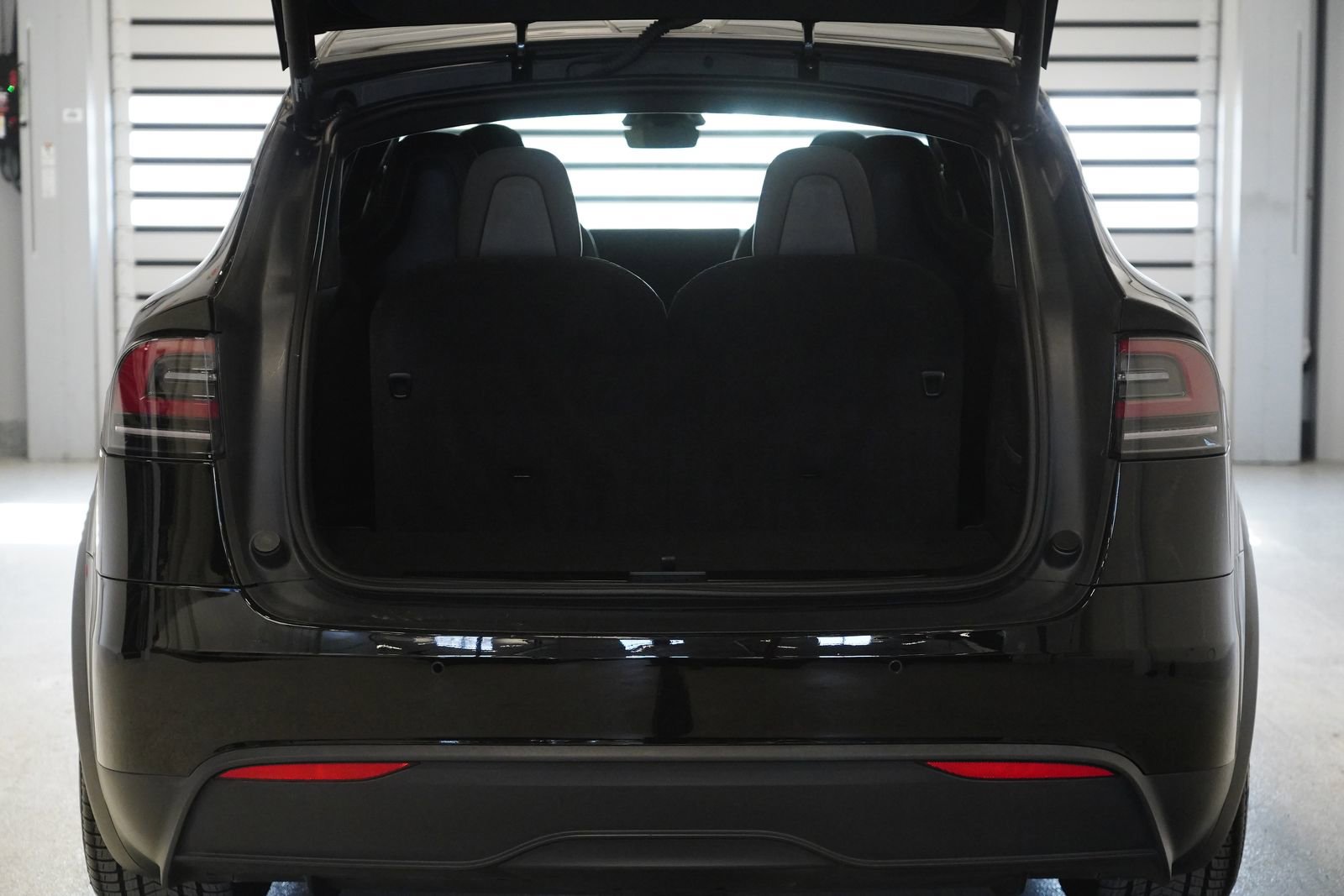 Used 2022 Tesla Model X Plaid image 35