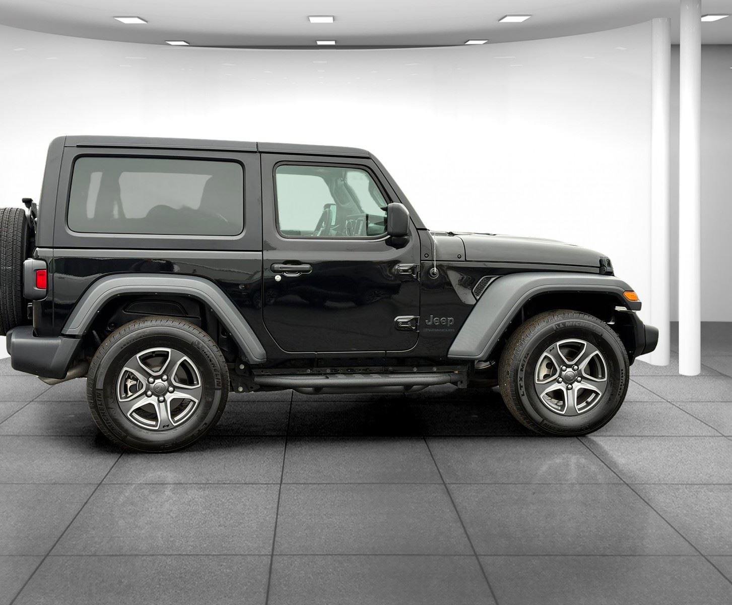 Used 2023 Jeep Wrangler Sport S image 8