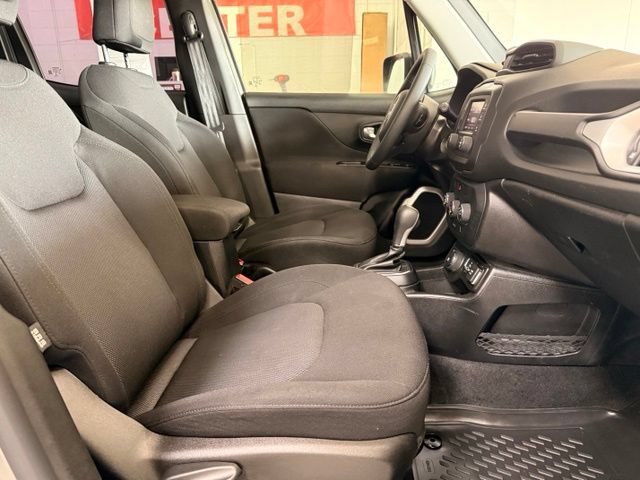 Used 2020 Jeep Renegade Sport AWD/4WD image 28