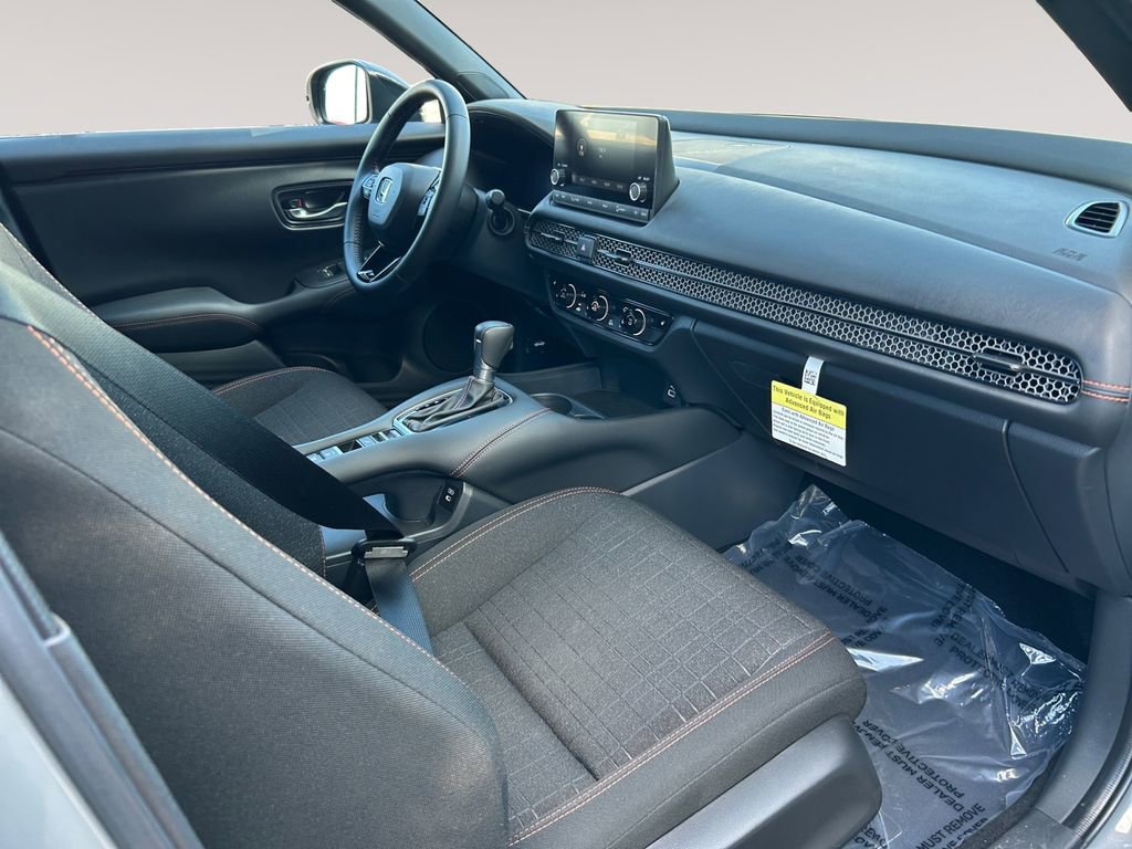 Certified 2025 Honda HR-V Sport image 15