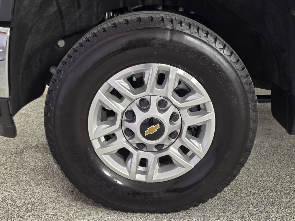 Used 2025 Chevrolet Silverado 2500 LT AWD/4WD image 13