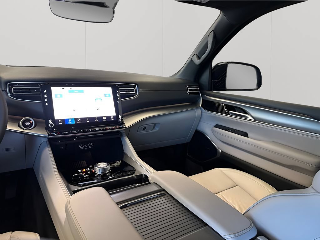 New 2026 Jeep Grand Wagoneer L 4WD image 22