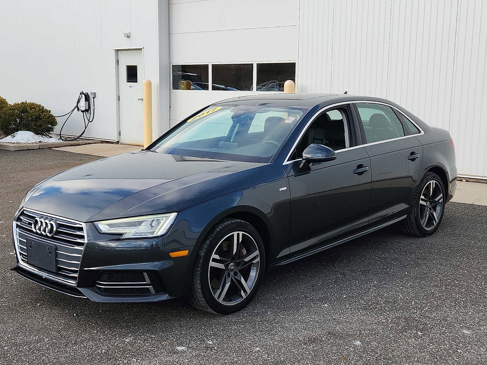 Used 2017 Audi A4 2.0T Premium Plus w/ Premium Plus Package image 3