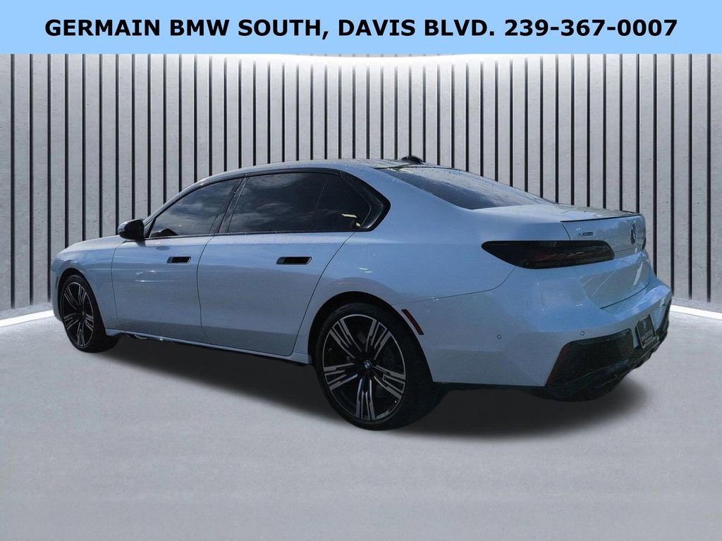 Certified 2025 BMW 760i xDrive image 7