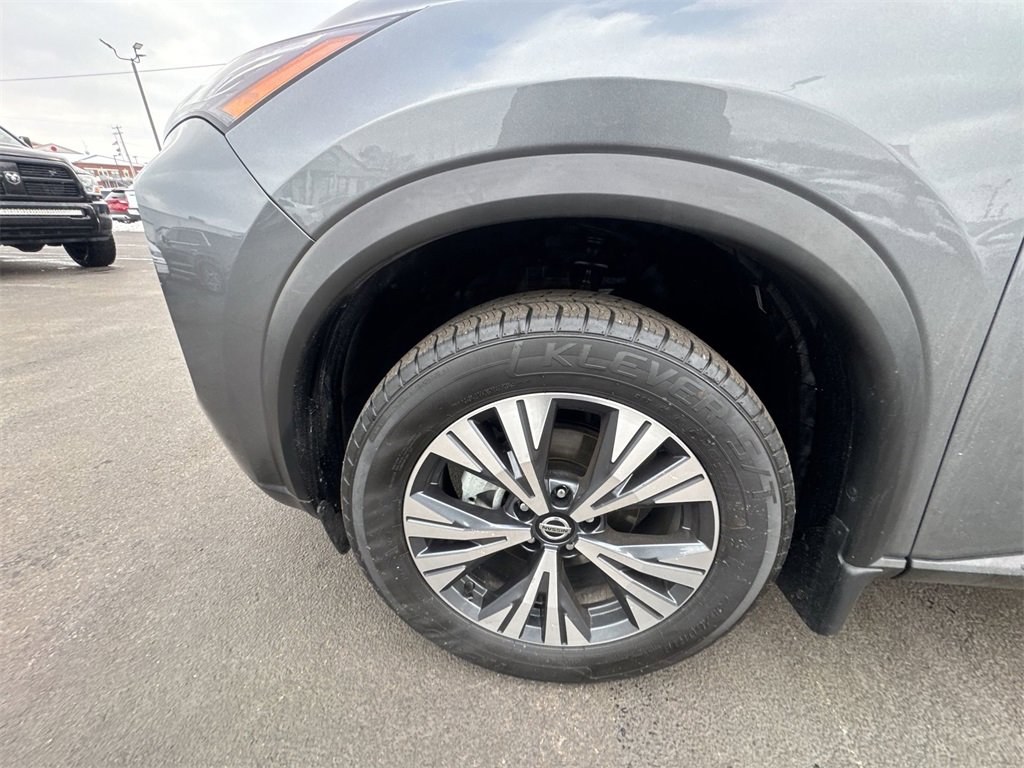 Used 2021 Nissan Rogue SV image 10