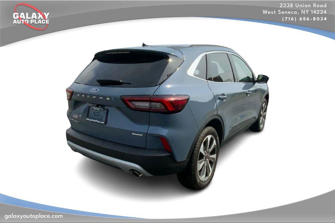 Used 2025 Ford Escape Platinum AWD/4WD image 5